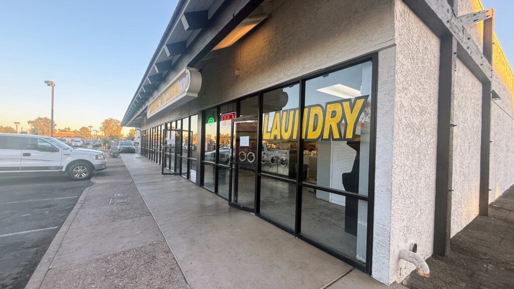 Self-service laundry Tempe AZ